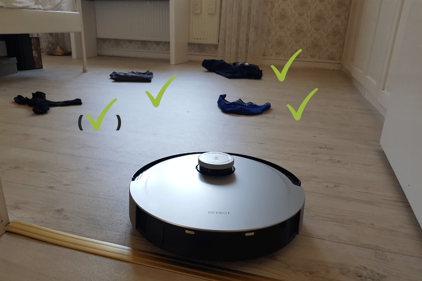 Ecovacs Deebot X1 OMNI during the object recognition test of small items of clothing.